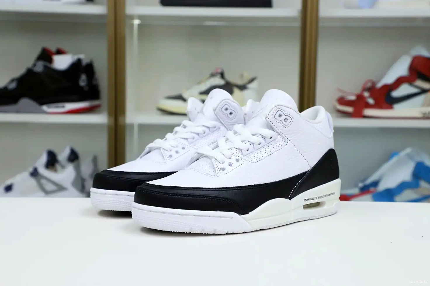JORDAN SP 'WHITE' Kimikick X DESIGN RETRO FRAGMENT AIR 3 0718